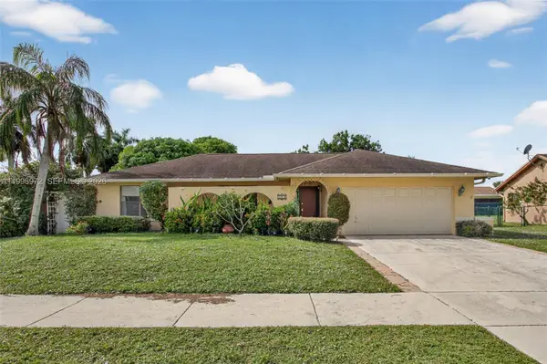 701 NW 41st Ter, Deerfield Beach, FL 33442