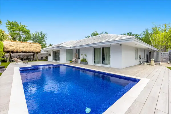 524 Warren Ln, Key Biscayne, FL 33149