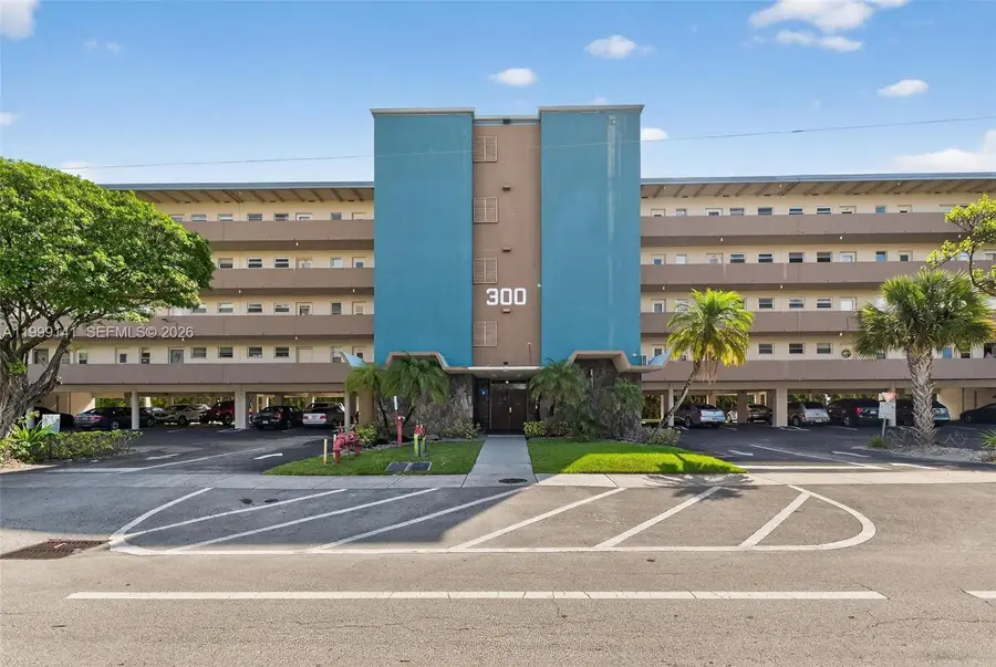 300 NE 14th Ave #505, Hallandale Beach, FL 33009 - #3