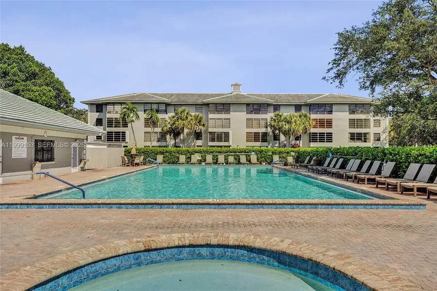 1526 Whitehall Dr #206, Davie, FL 33324 - #2