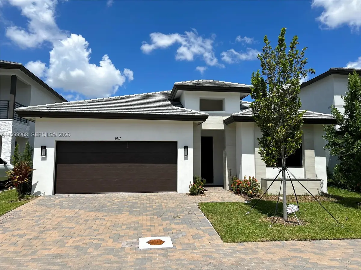 8037 NW 46th Ter, Doral, FL 33166 - #1