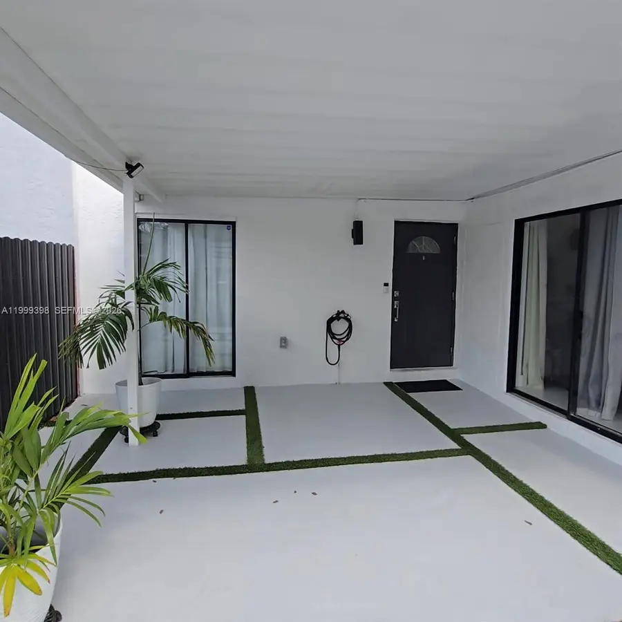 4430 NW 185th St, Miami Gardens, FL 33055 - #3