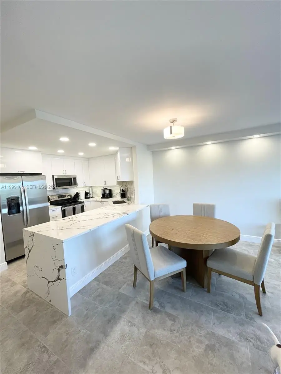 340 Sunset Dr #407, Fort Lauderdale, FL 33301 - #3