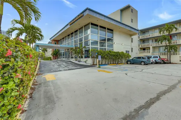 6484 Indian Creek Dr #214, Miami Beach, FL 33141