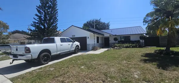 3110 SW 4th St, Deerfield Beach, FL 33442