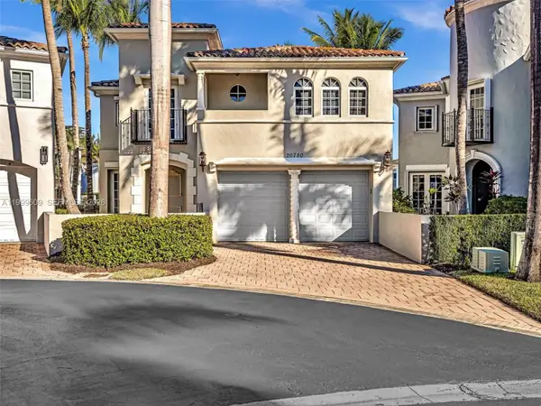 20780 NE 32nd Ave, Aventura, FL 33180