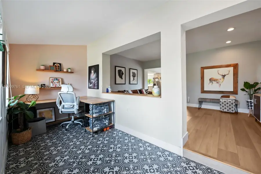 281 Pocatella St, Miami Springs, FL 33166 - #3