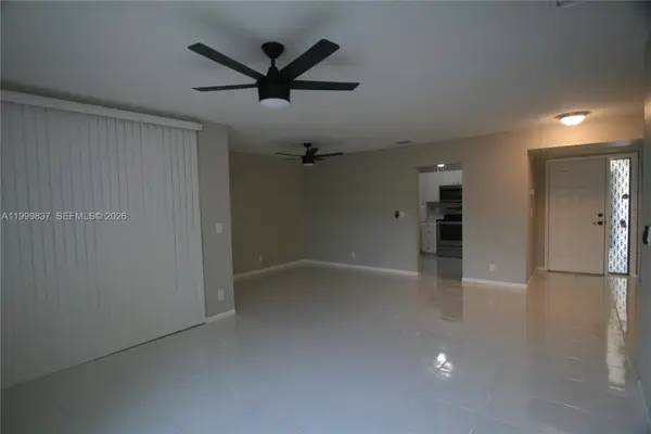 4698 NW 22nd St #4248, Coconut Creek, FL 33063