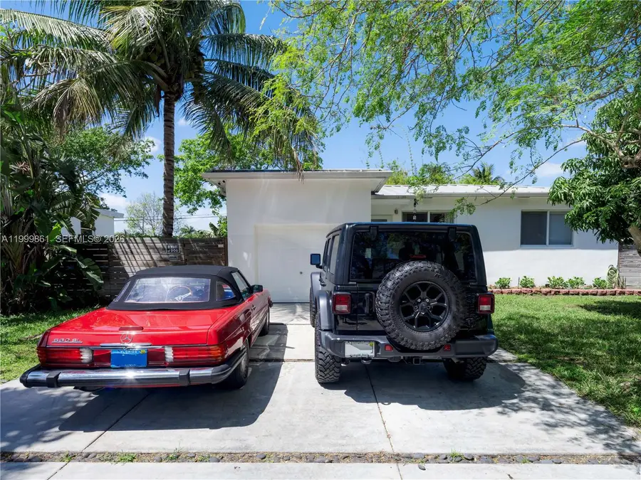 455 NE 111th St, Miami, FL 33161 - #2