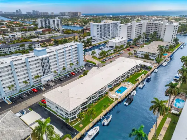 3050 NE 48th St #208, Fort Lauderdale, FL 33308