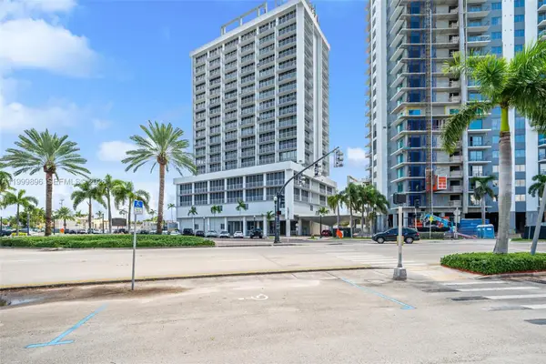 1720 Harrison St #9F, Hollywood, FL 33020