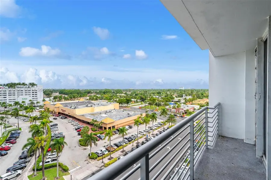 1720 Harrison St #9F, Hollywood, FL 33020 - #2