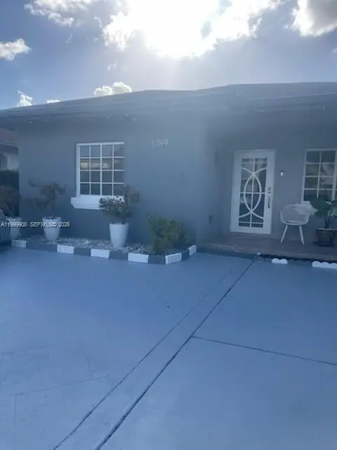 1394 W 30th St, Hialeah, FL 33012