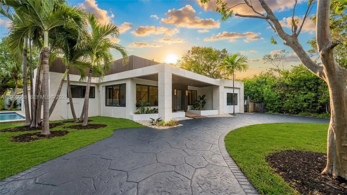 12600 Ixora Rd, North Miami, FL 33181 - #1