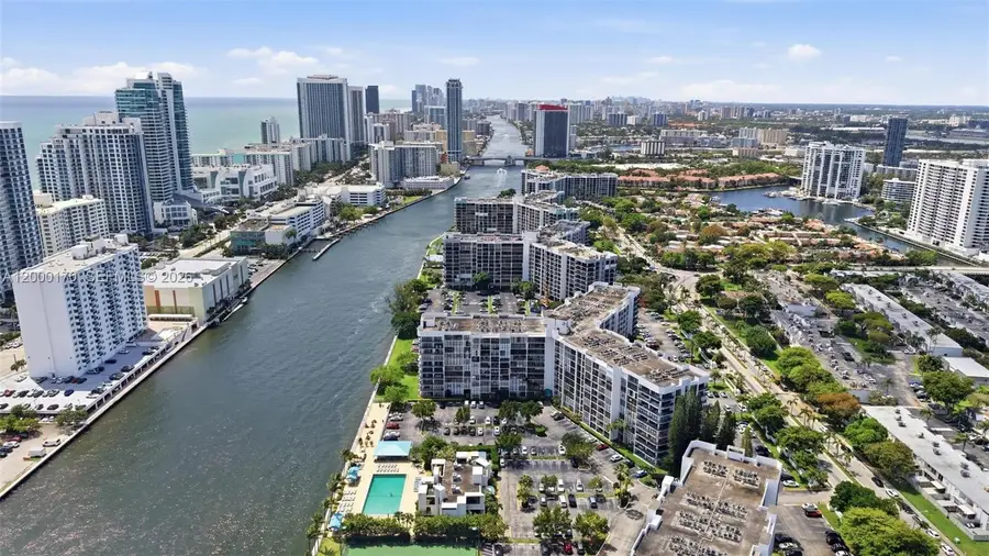 800 Parkview Dr #506, Hallandale Beach, FL 33009 - #2