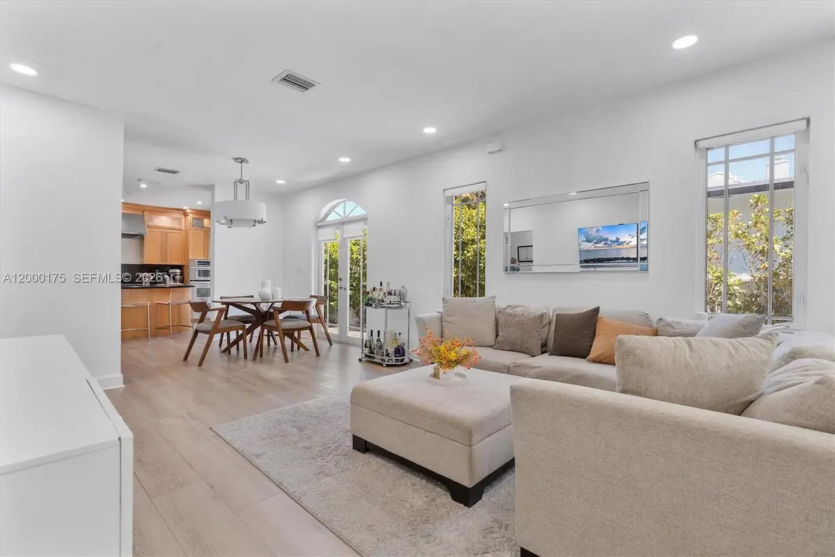 2231 SW 17th St, Miami, FL 33145 - #1