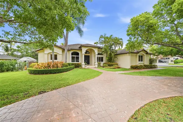 9901 SW 145th St, Miami, FL 33176