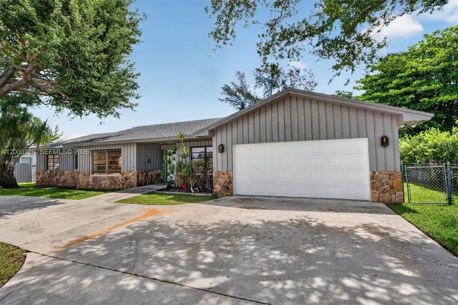 7009 SW 66th Ave, South Miami, FL 33143 - #2