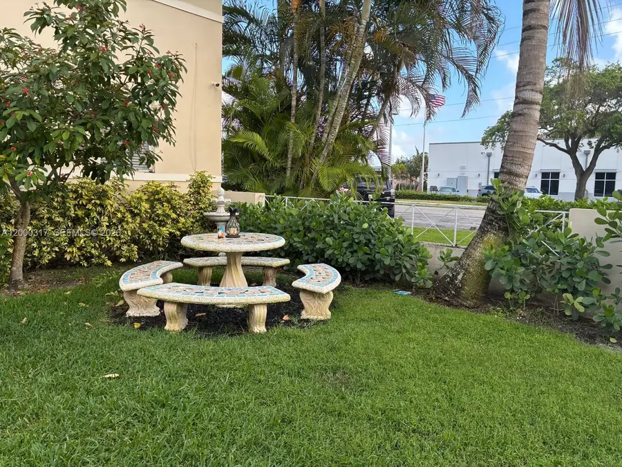 689 NE 92nd St #11G, Miami Shores, FL 33138 - #2