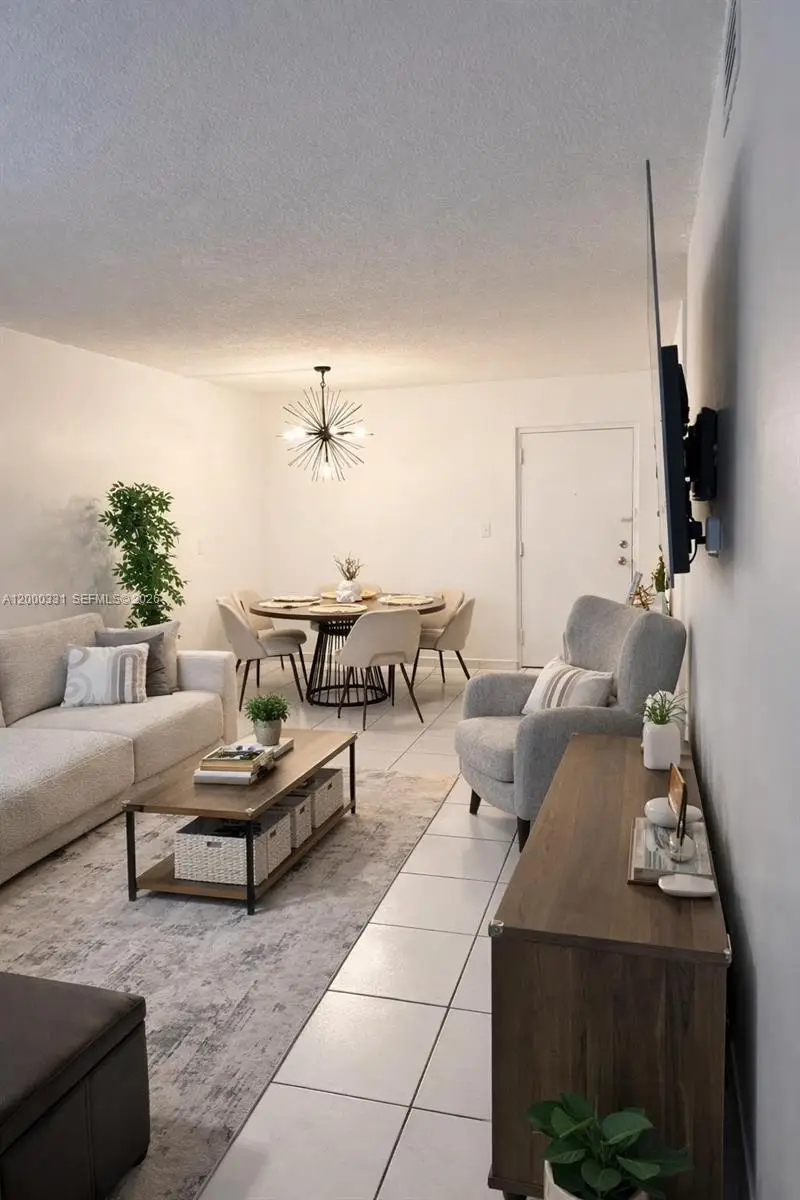 9400 W Flagler St #309, Miami, FL 33174 - #1