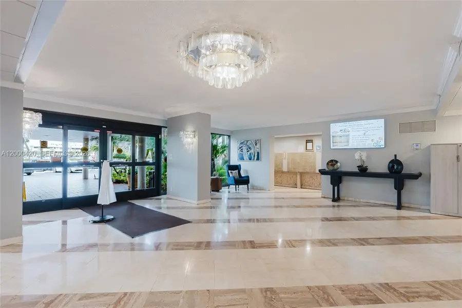 3800 Hillcrest Dr #411, Hollywood, FL 33021 - #3