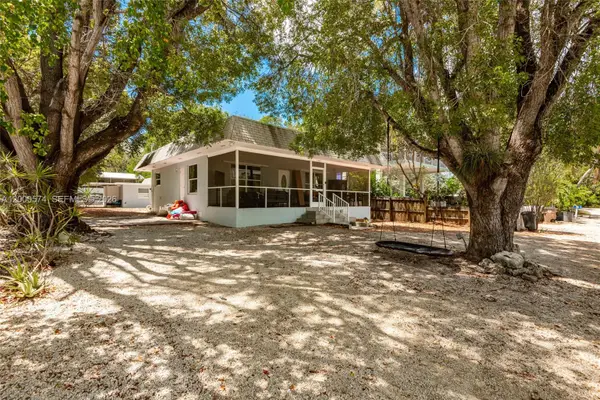367 Buttonwood Shores Dr, Key Largo, FL 33037