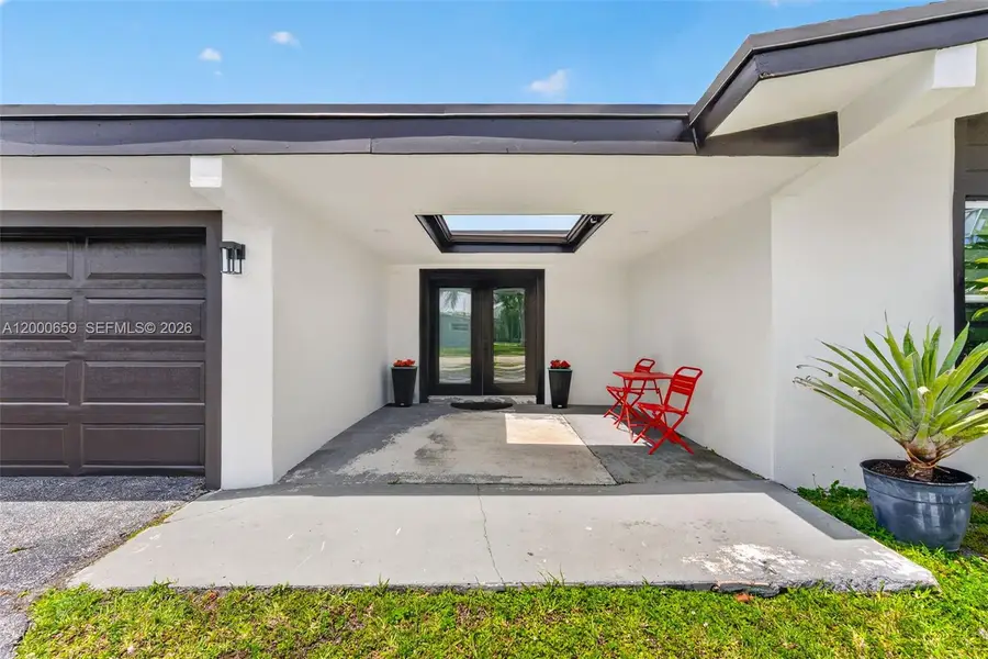 2051 NW 93rd Ln, Sunrise, FL 33322 - #2