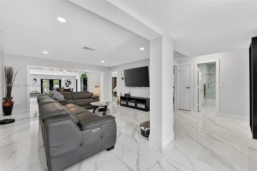 2051 NW 93rd Ln, Sunrise, FL 33322 - #3