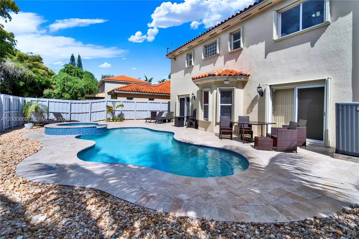 2064 NE 35th Ave, Homestead, FL 33033 - #1