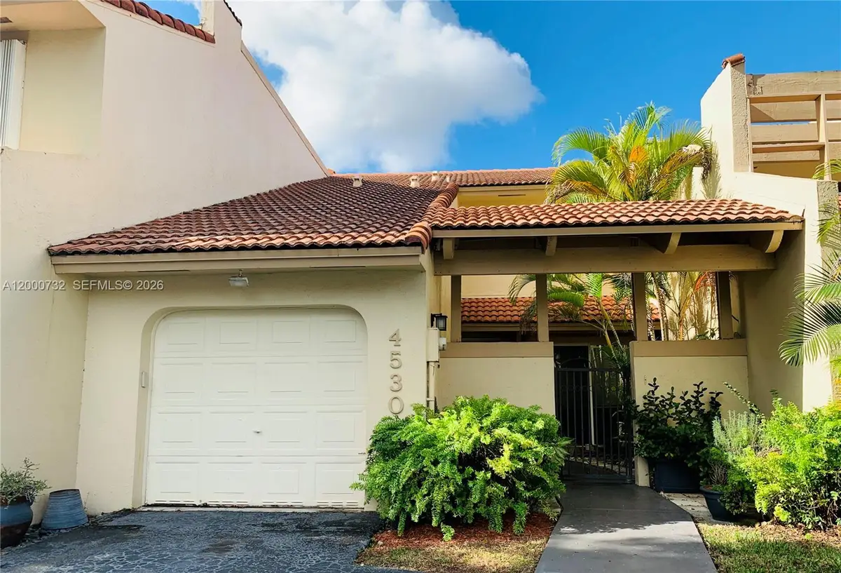 4530 NW 102nd Ct, Doral, FL 33178 - #1