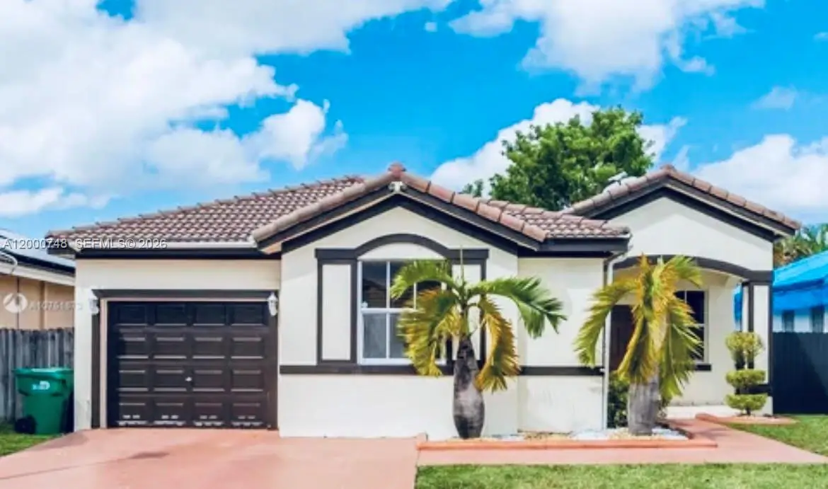 8135 NW 198th Ter, Hialeah, FL 33015 - #1