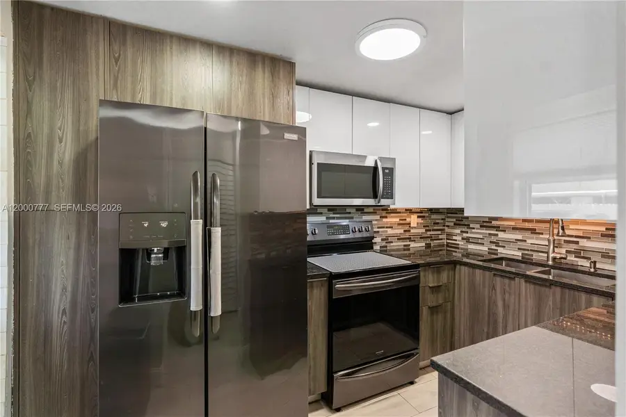 1705 W 57th St #506, Hialeah, FL 33012 - #3