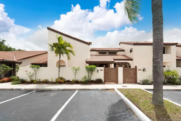 12530 SW 94th Ln, Miami, FL 33186