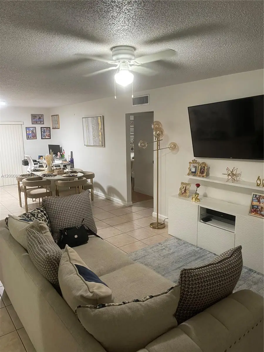 3011 NW 68th St #10F, Fort Lauderdale, FL 33309 - #3