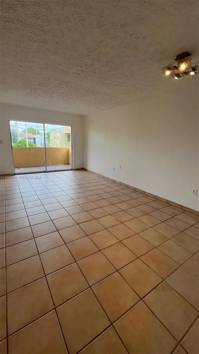6070 W 18th Ave #323, Hialeah, FL 33012 - #2