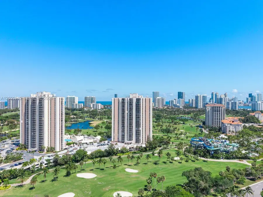20335 W Country Club Dr #208, Aventura, FL 33180 - #3