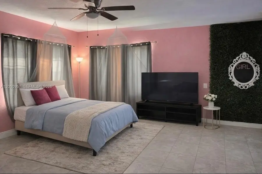 15206 NE 8th Ave, Miami, FL 33162 - #2