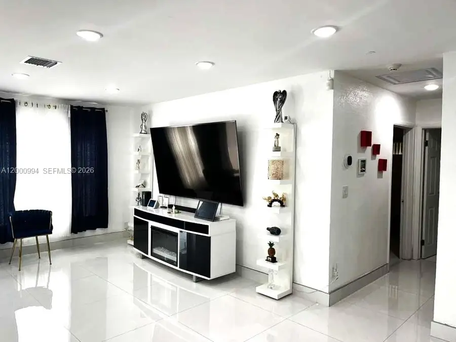 120 S 56th Ave, Hollywood, FL 33023 - #3