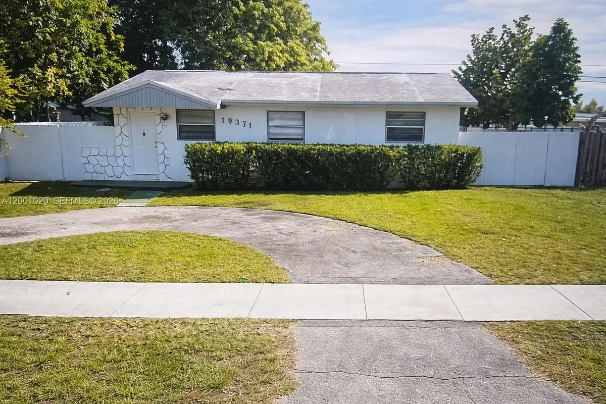 Address Withheld By Seller, Miami, FL 33177 - #1