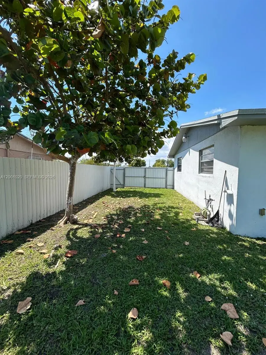 Address Withheld By Seller, Miami, FL 33177 - #3