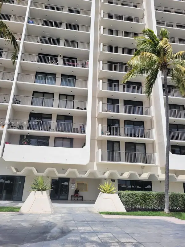 2625 Collins Ave #1601, Miami Beach, FL 33140