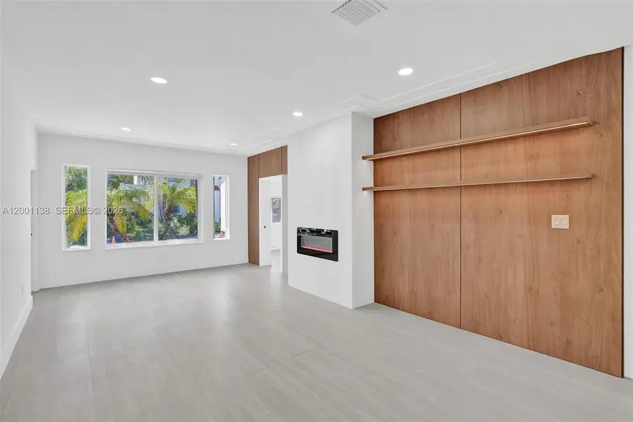 633 NE 70th St, Miami, FL 33138 - #3