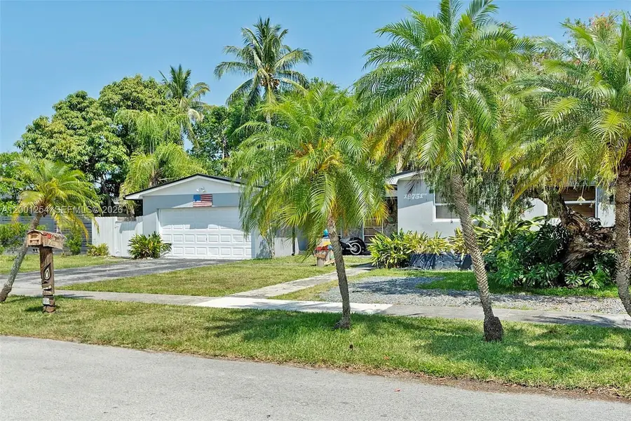 19751 SW 84th Ave, Cutler Bay, FL 33189 - #3