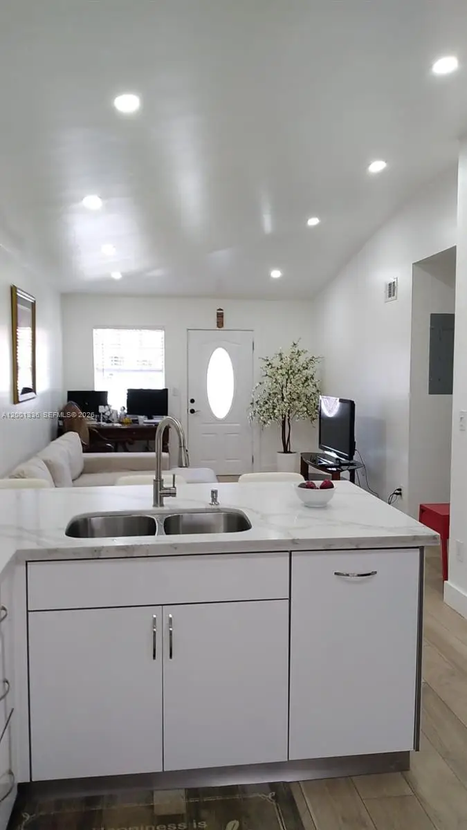 Address Withheld By Seller, Hialeah, FL 33016 - #3