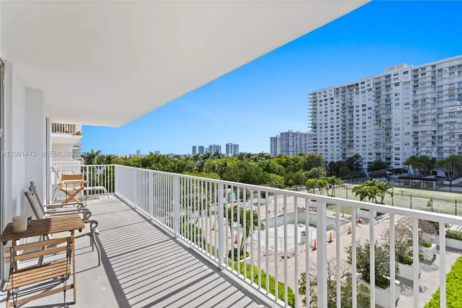 2851 NE 183rd St #502E, Aventura, FL 33160 - #2