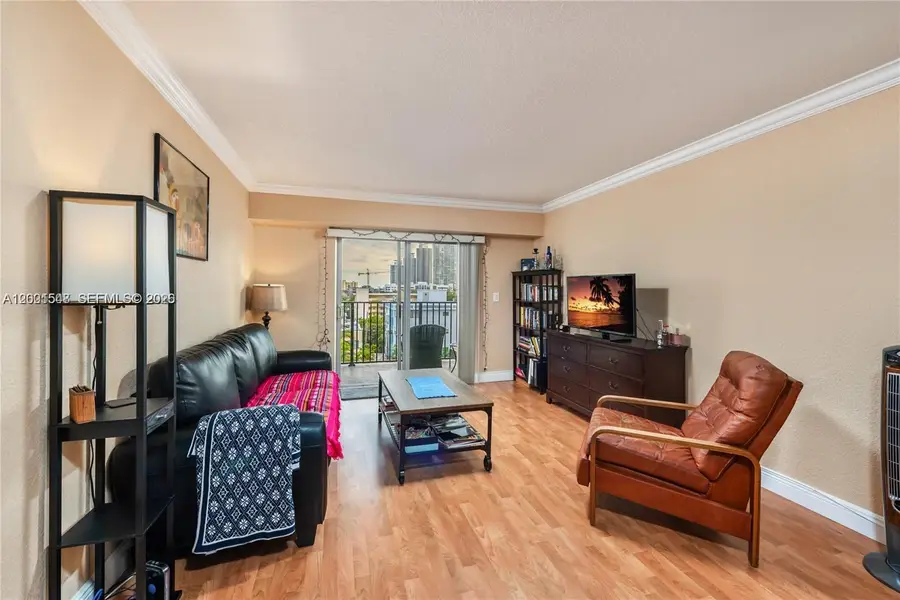 1000 Michigan Ave #704, Miami Beach, FL 33139 - #3