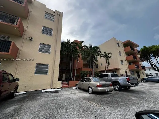 677 SW 9th Ave #205, Miami, FL 33130 - #2