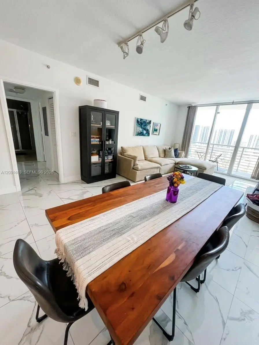 335 S Biscayne Blvd #3300, Miami, FL 33131 - #2