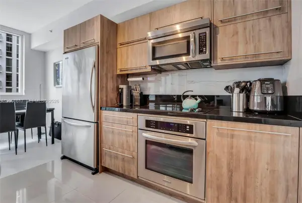 253 NE 2nd St #1608, Miami, FL 33132