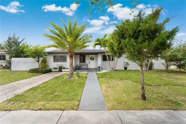 9771 Martinique Dr, Cutler Bay, FL 33189